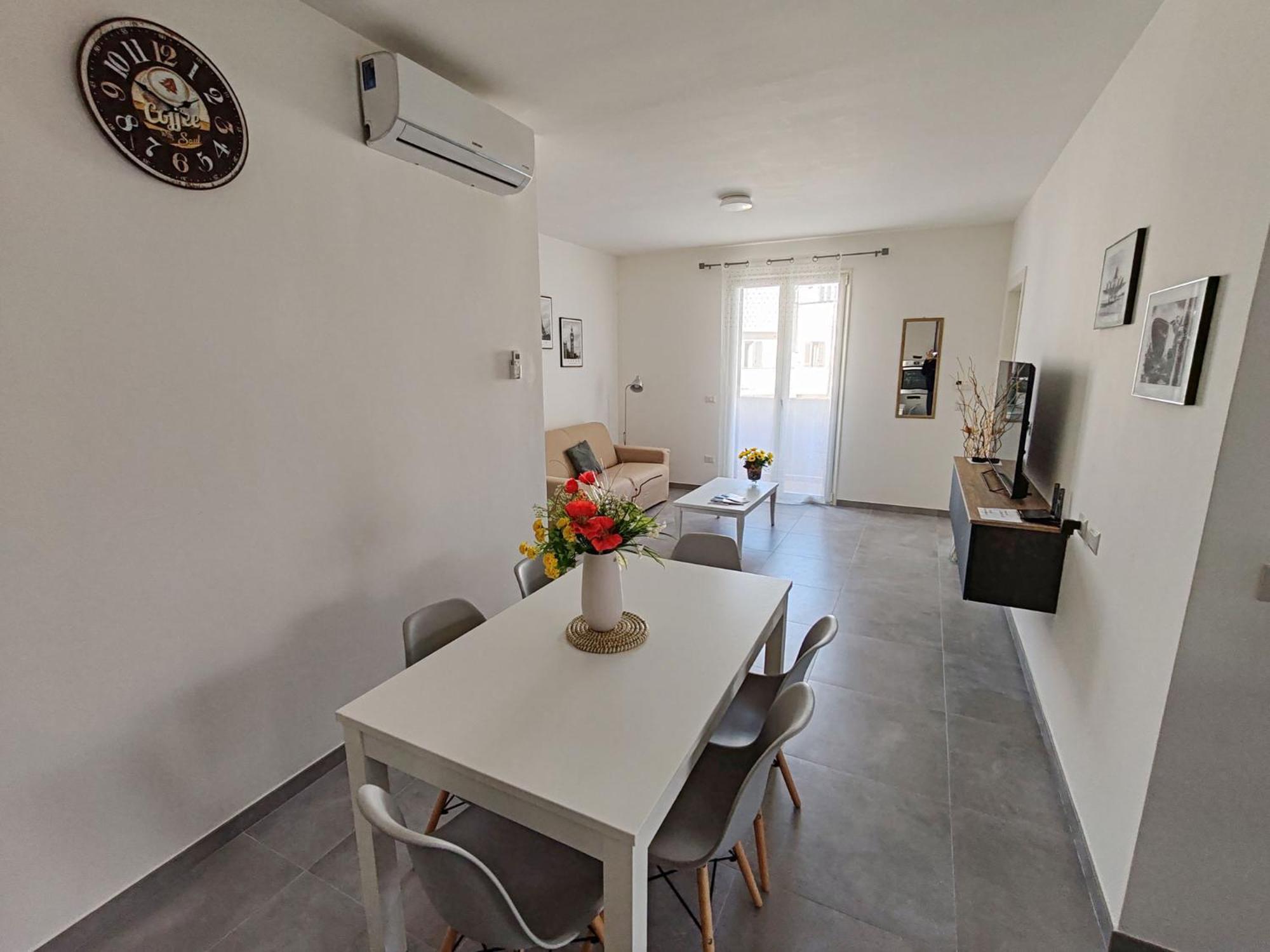 La Dama Di Loto Apartment Лече Екстериор снимка